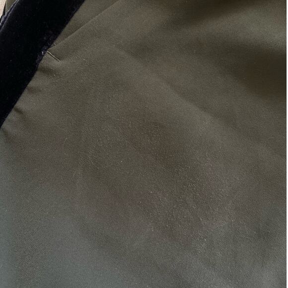 LULULEMON Special Edition‎ On the Fly Jogger *Velvet Trim* Dark Olive - Picture 12 of 12